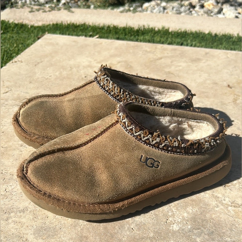 KID UGG Slippers size 1